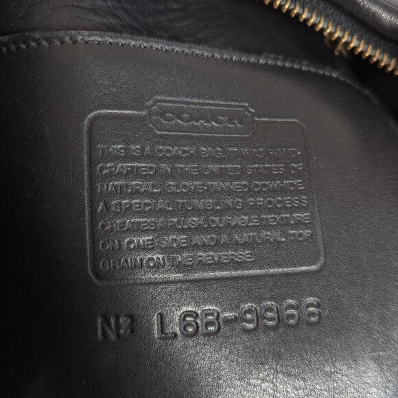 Coach Vintage Black Legacy Zip Shoulder Bag 9966 90's Leather Brass Hardware - Picture 2 of 10